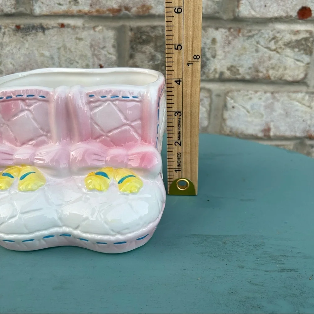 Vintage My-Neil Baby Booties Ceramic Planter Pink Quilted Slippers 1985 Nursery